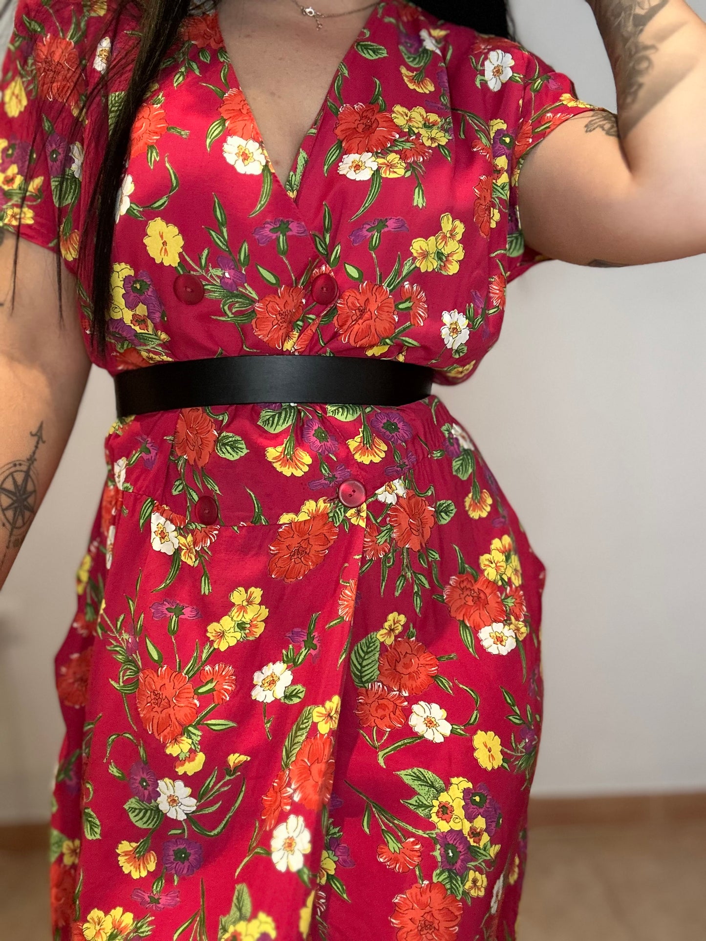 Vestido vintage estampado floral rojo