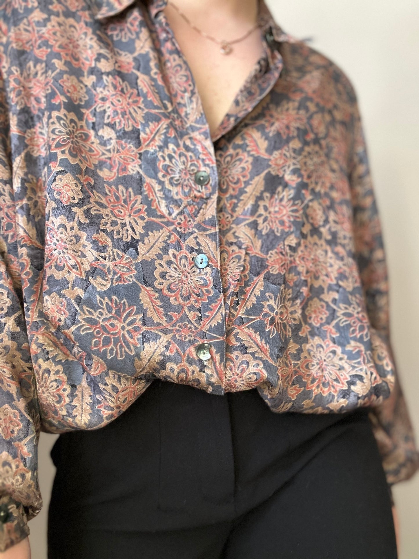 Camisa vintage exclusiva con estampado paisley