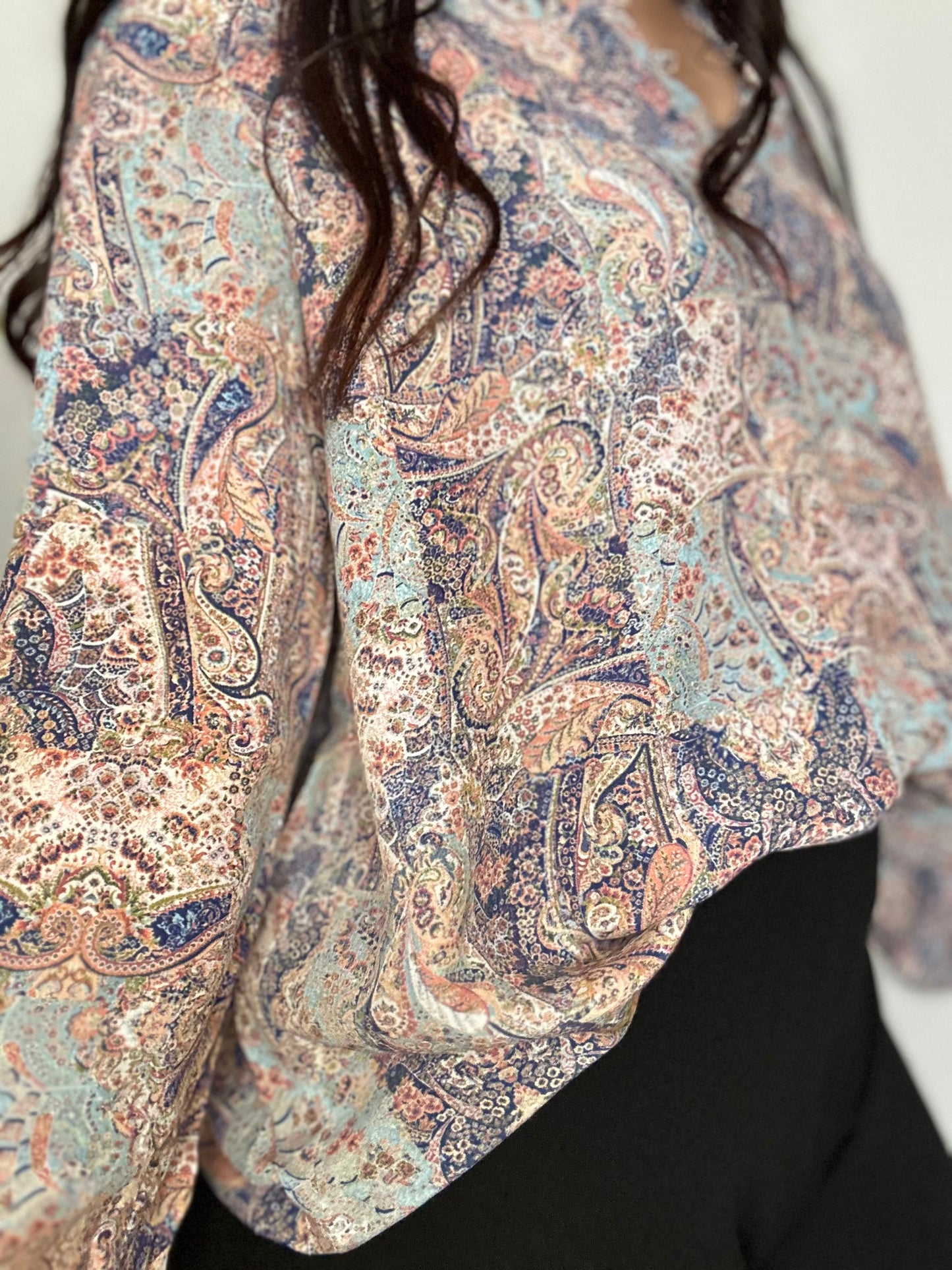 Blusa vintage estampado paisley